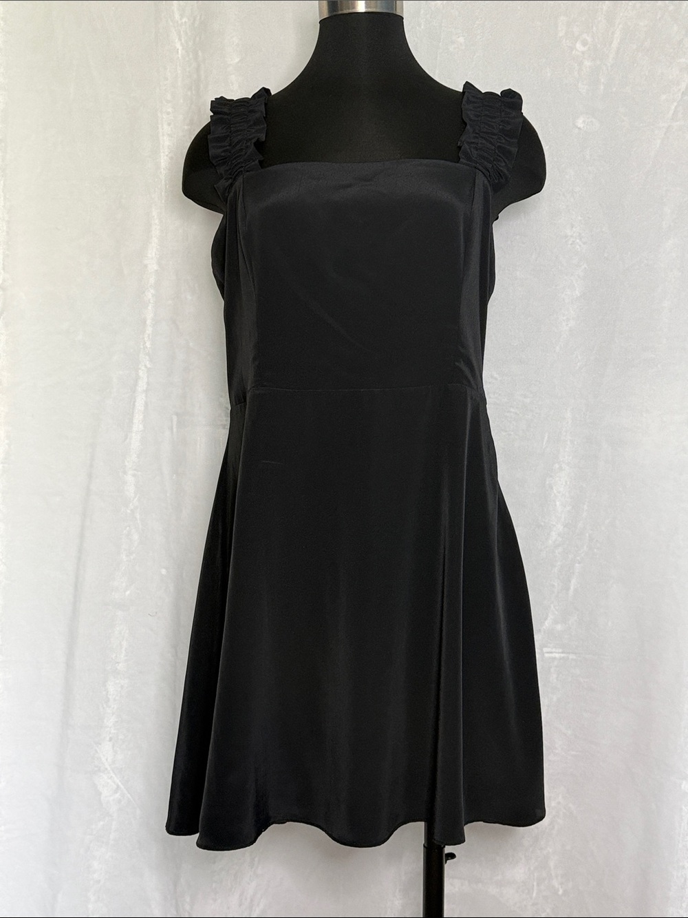 Black Ruffle Strap Square-Neck Dress XL